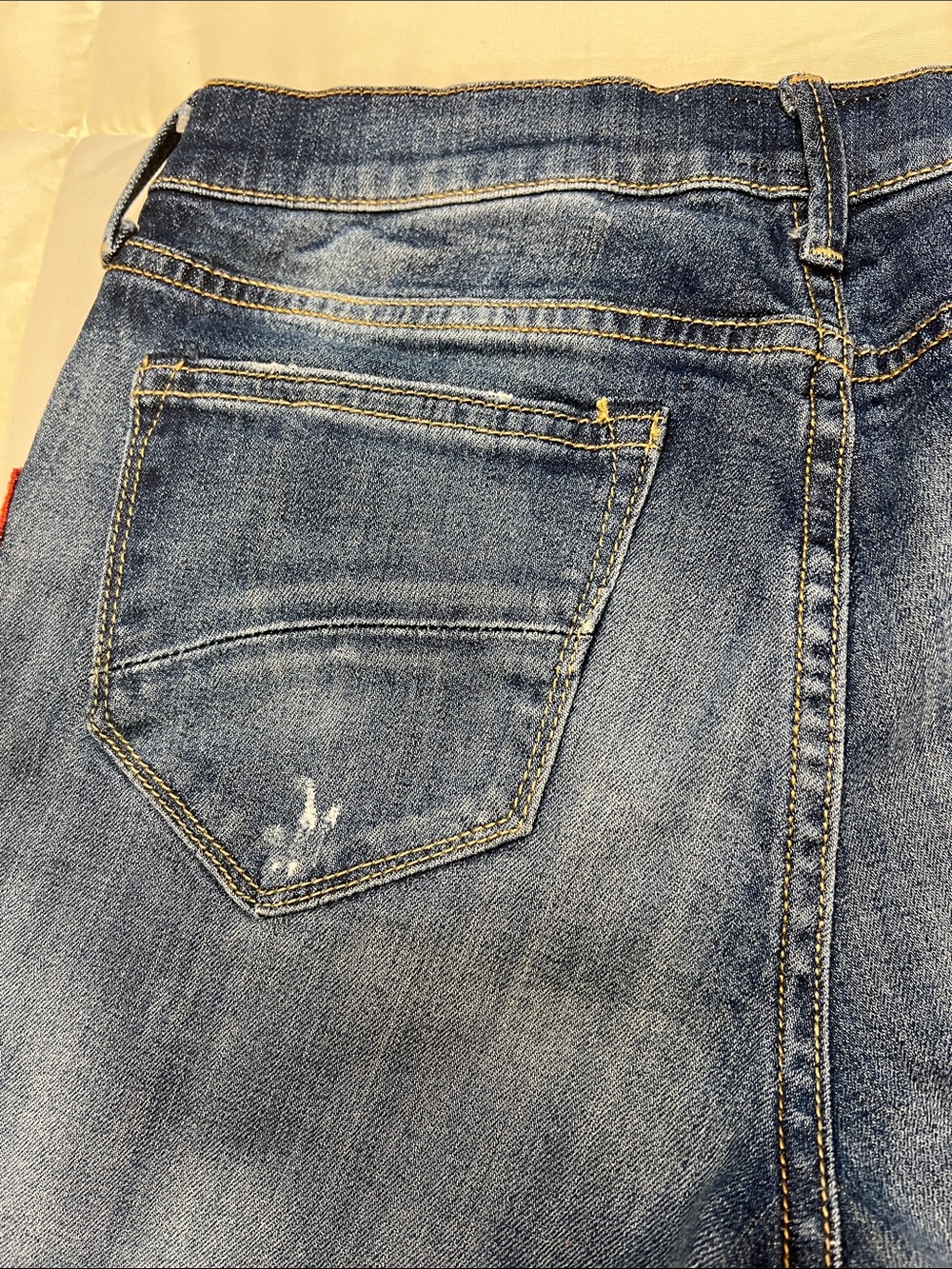 DRIFTWOOD Blue Denim Embroidered Floral Bermuda Shorts sz 27 - Picture 11 of 11